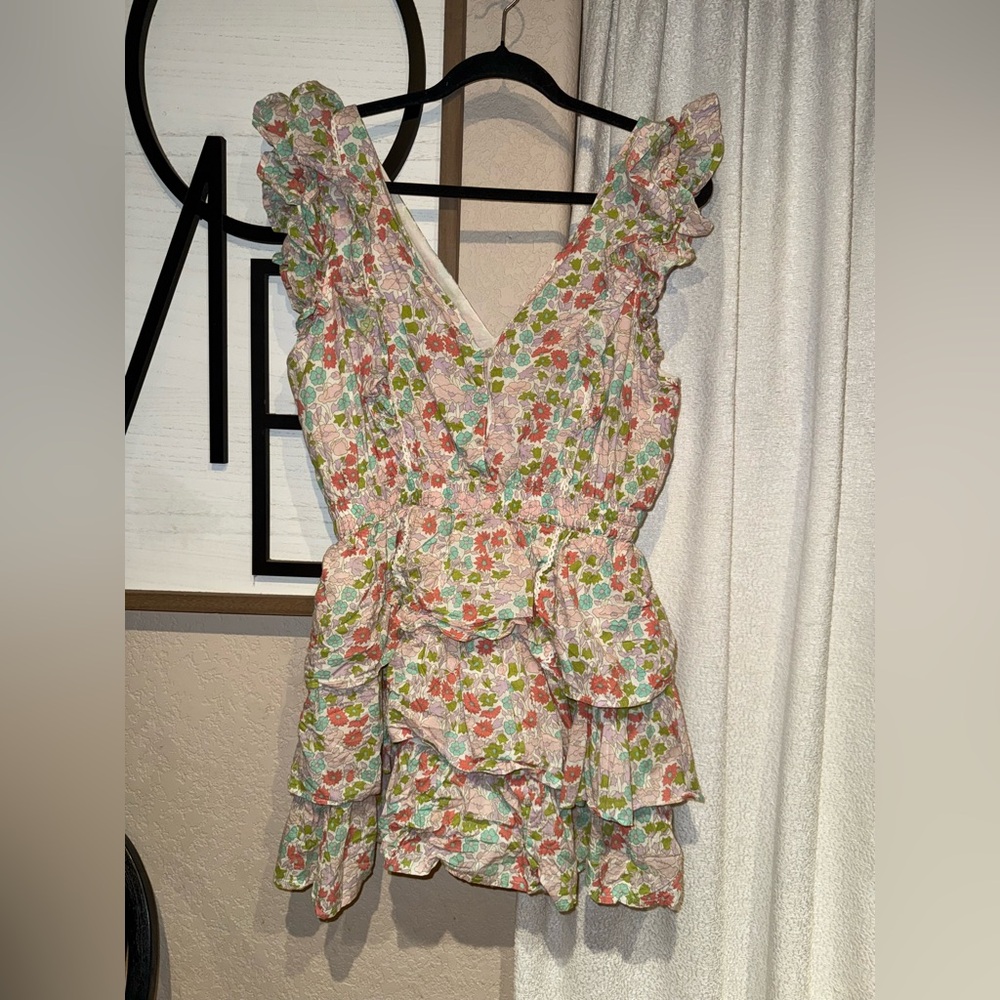Love the Label Floral Ruffle V-Neck short‎ dress